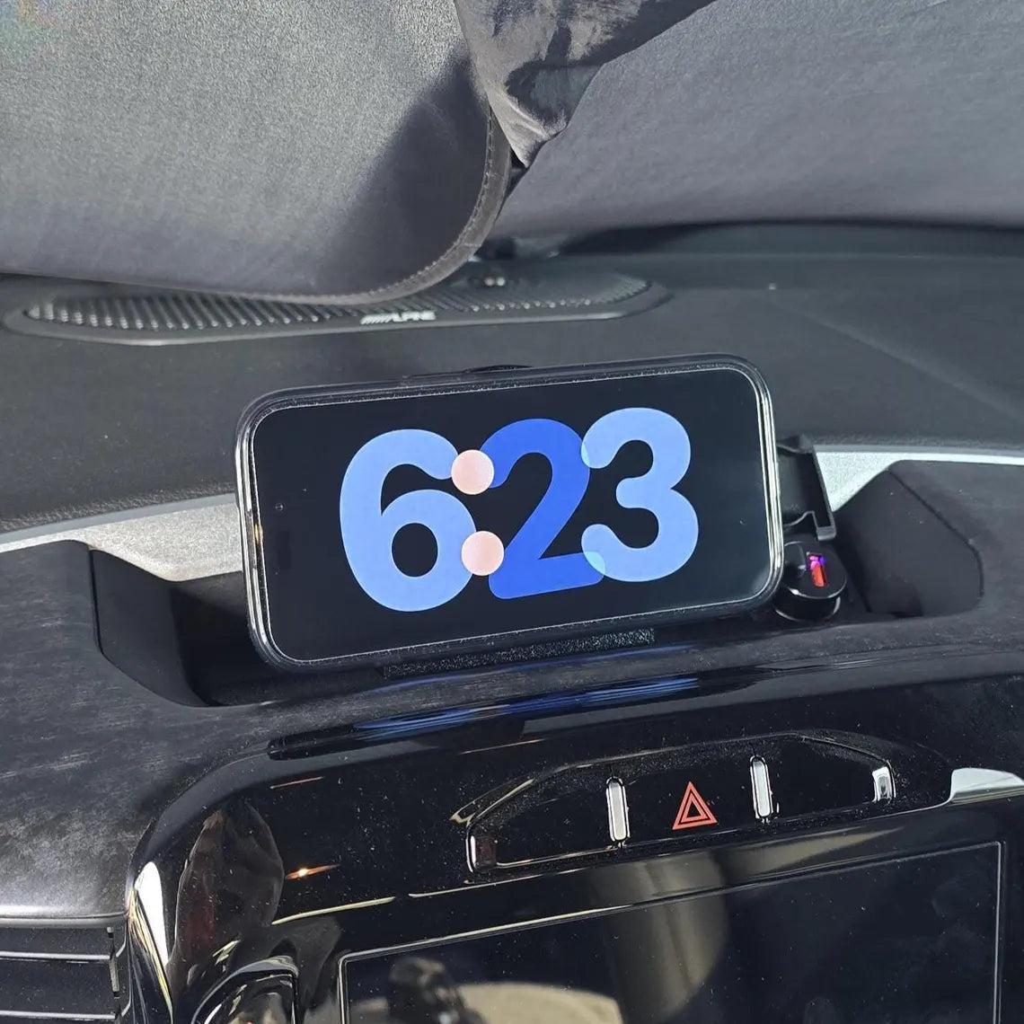 2019-2026 Ram Truck Magsafe Charger - Dash Mounted
